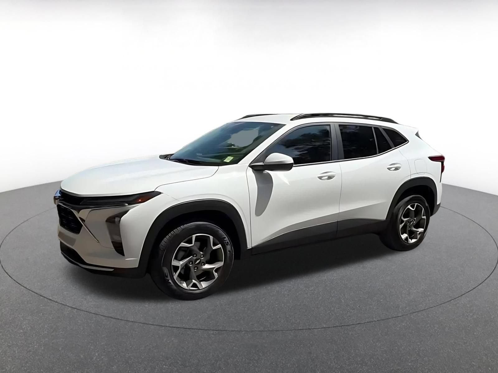 Thumbnail: 2025 Chevrolet Trax - 8