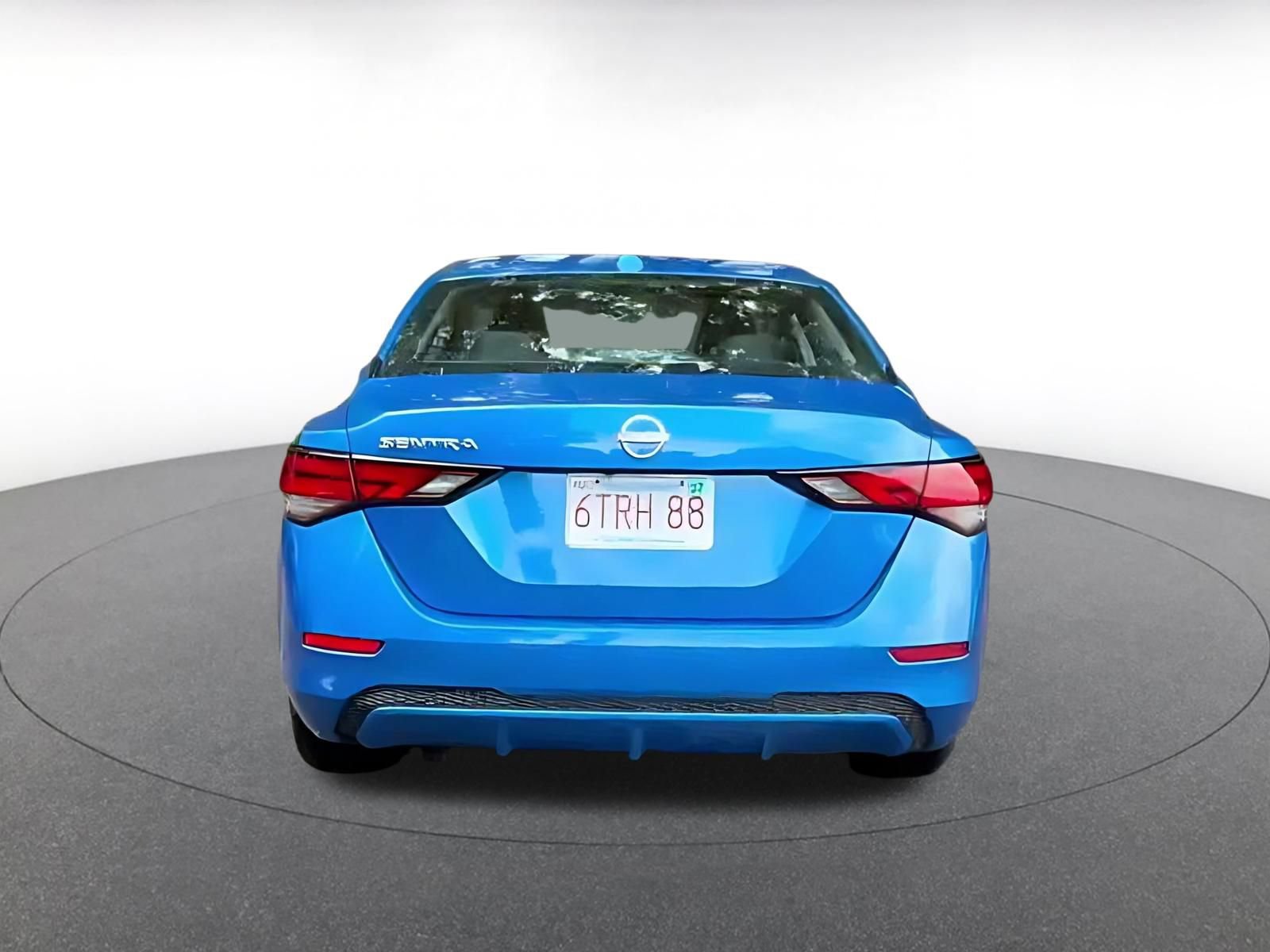 Thumbnail: 2025 Nissan Sentra - 10