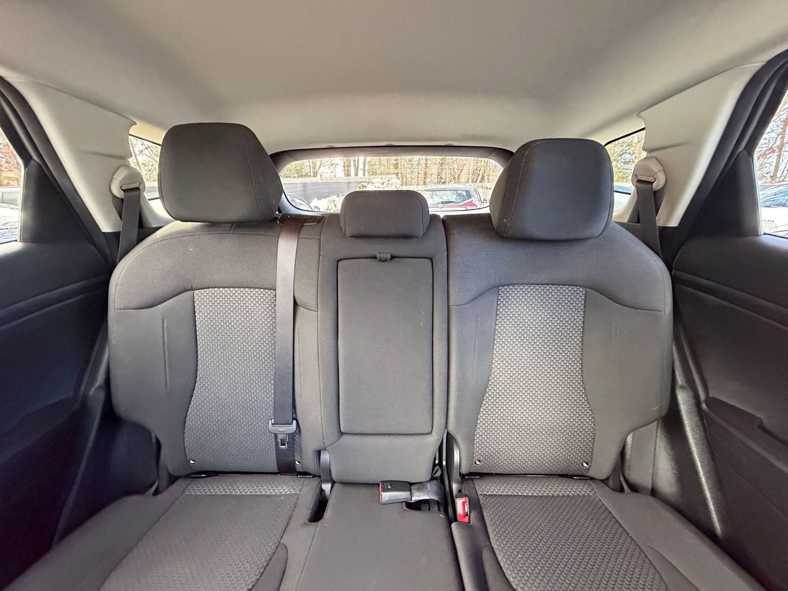 2025 Kia Sportage LX - Photo 37