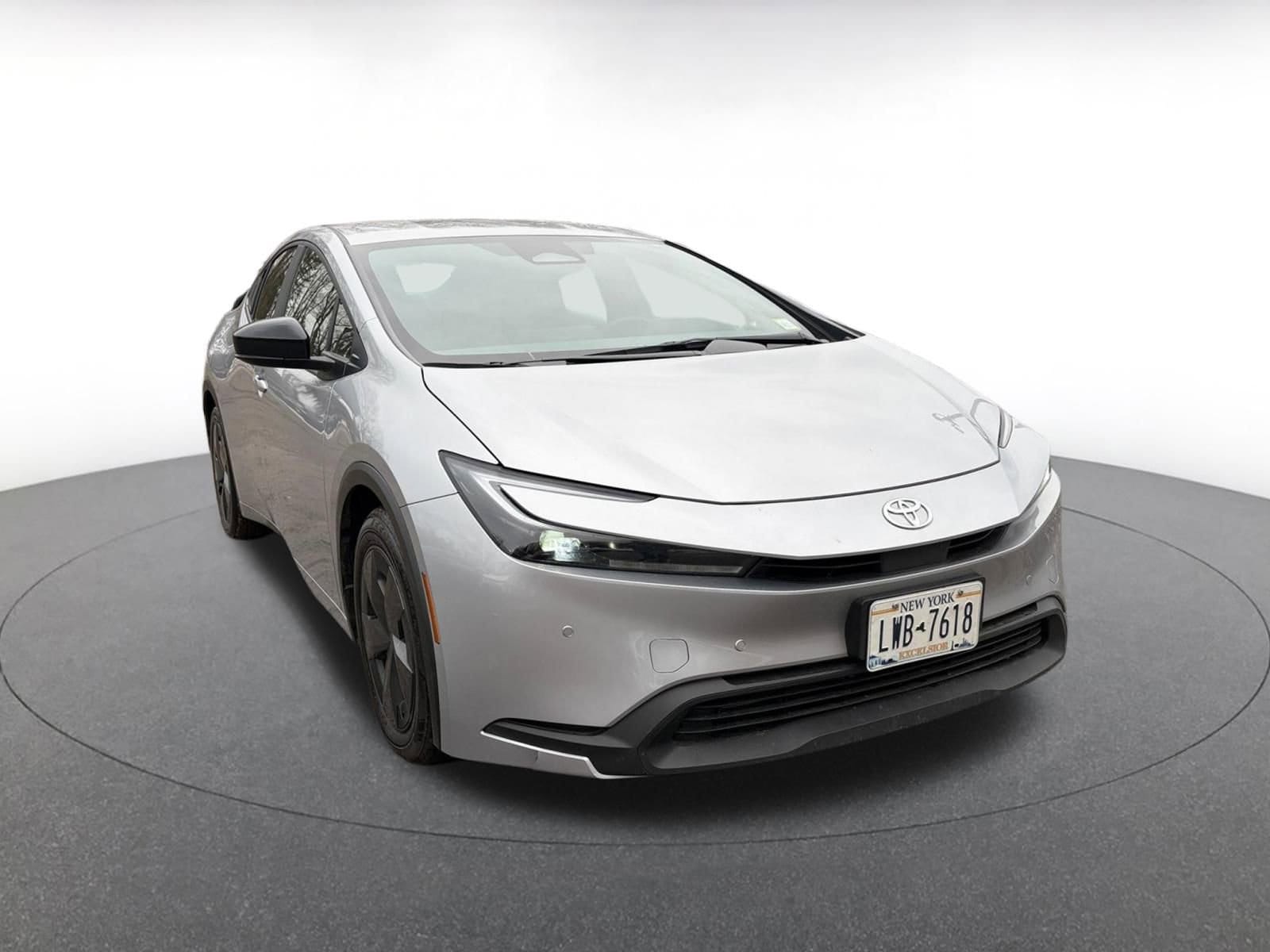 Thumbnail: 2025 Toyota Prius - 1