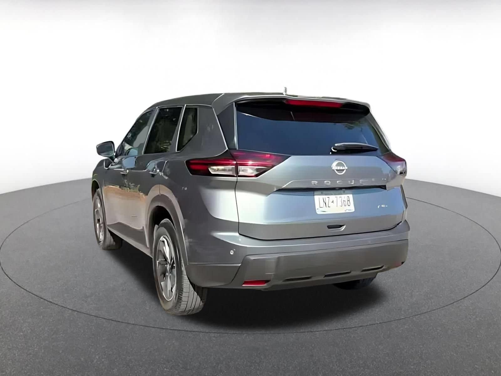 Thumbnail: 2025 Nissan Rogue - 10