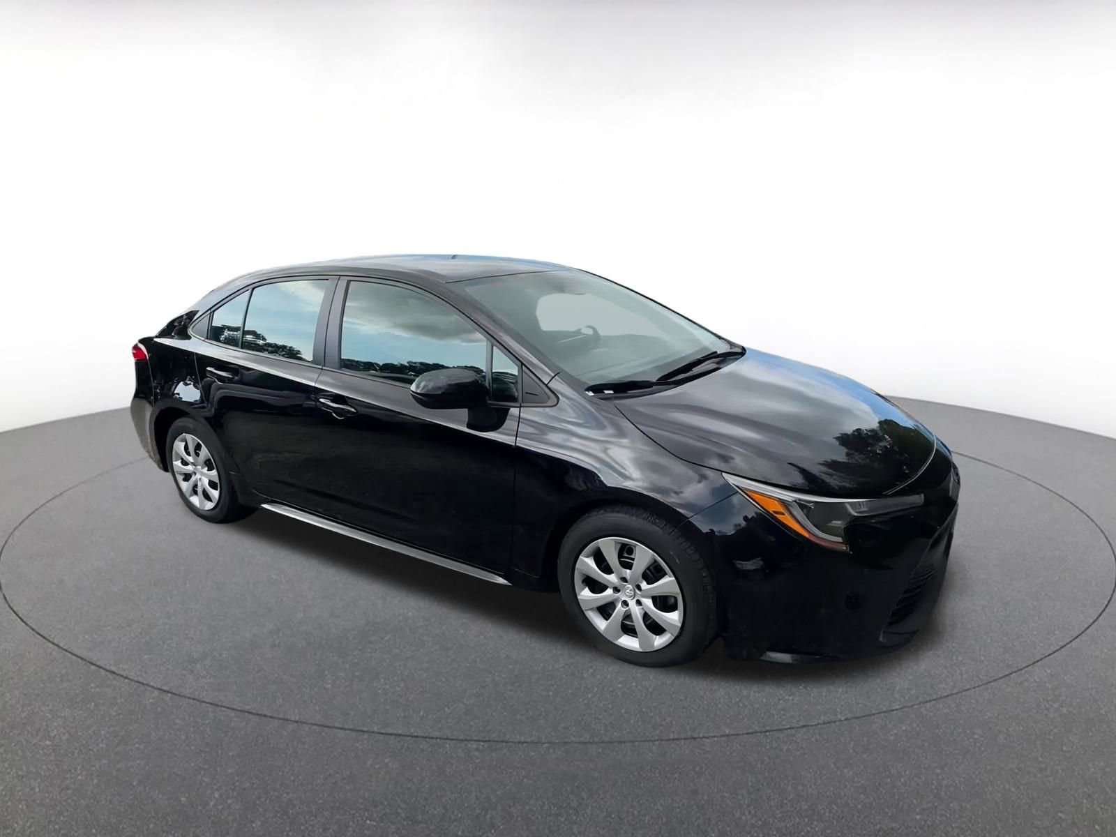 Thumbnail: 2024 Toyota Corolla - 2
