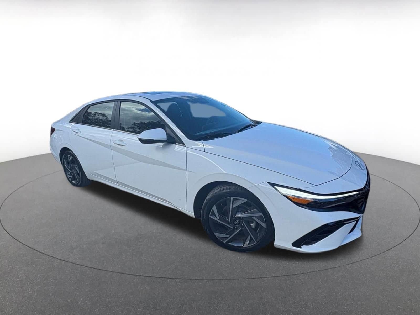 Thumbnail: 2025 Hyundai Elantra - 1