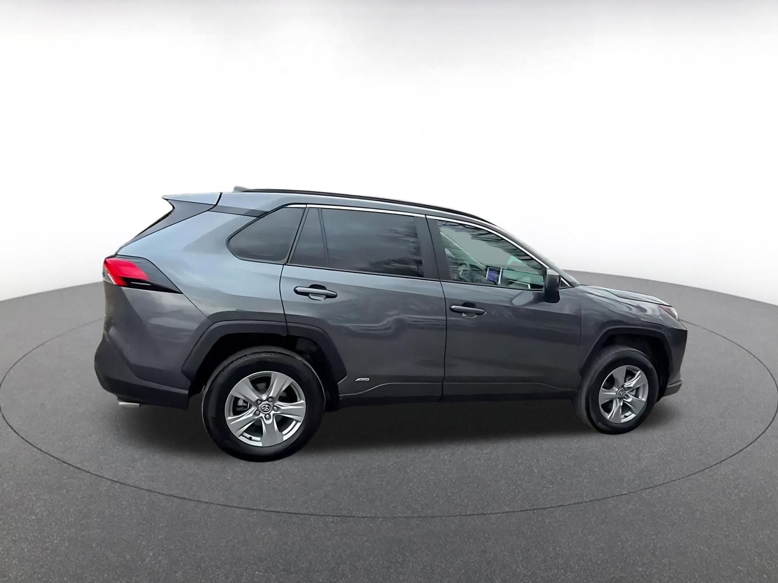 Thumbnail: 2025 Toyota RAV4 - 15