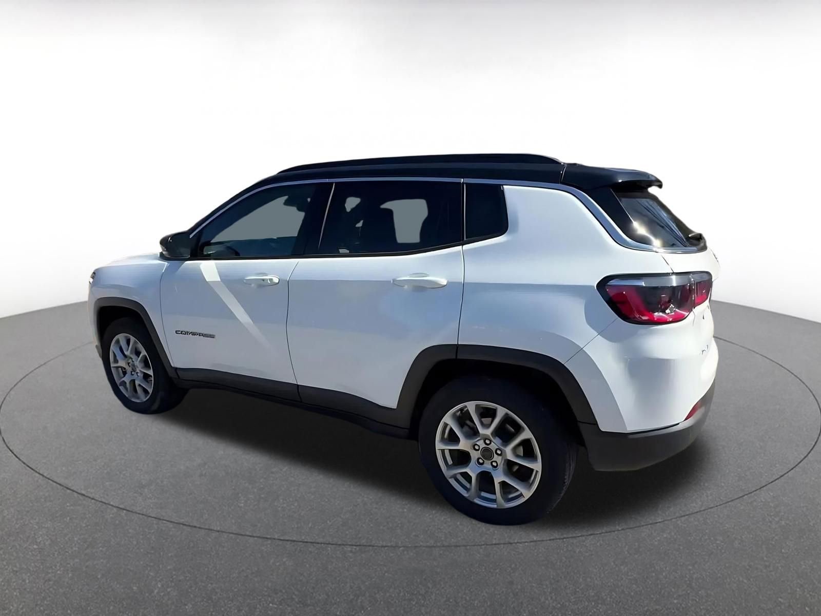 Thumbnail: 2025 Jeep Compass - 10