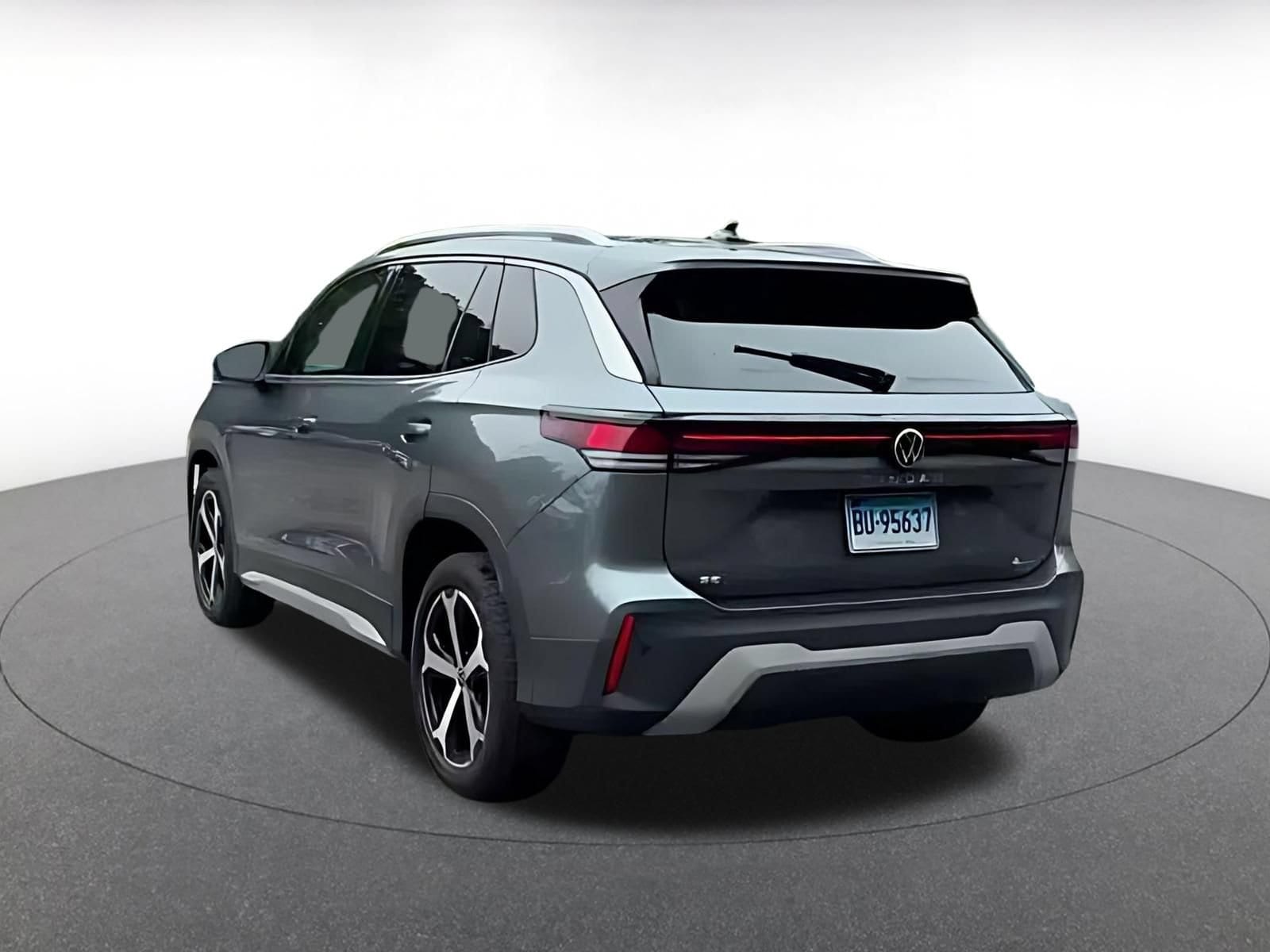 Thumbnail: 2026 Volkswagen Tiguan - 12