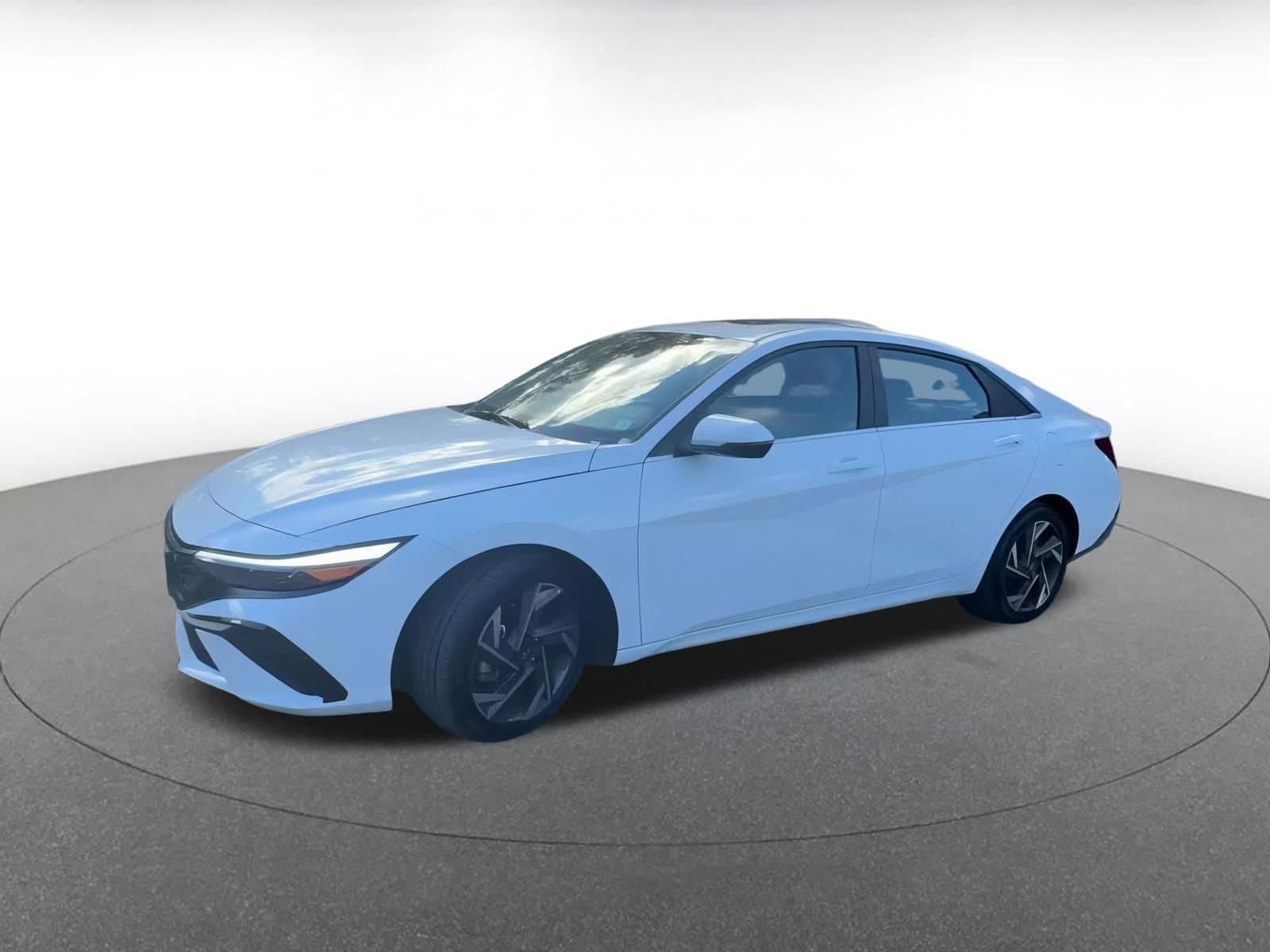 Thumbnail: 2025 Hyundai Elantra - 8
