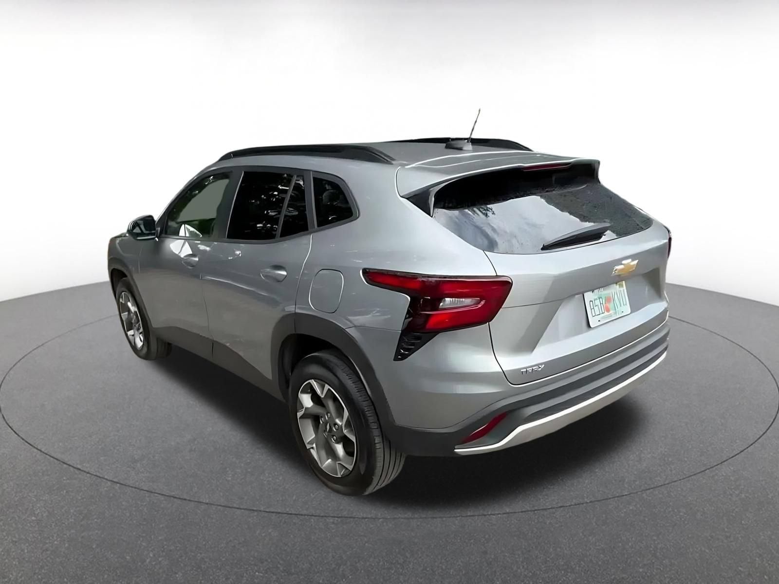 Thumbnail: 2025 Chevrolet Trax - 9