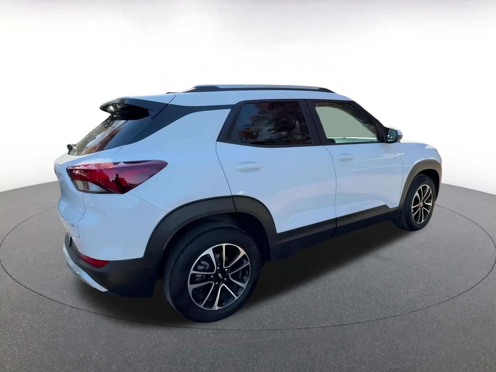 Thumbnail: 2025 Chevrolet TrailBlazer - 3