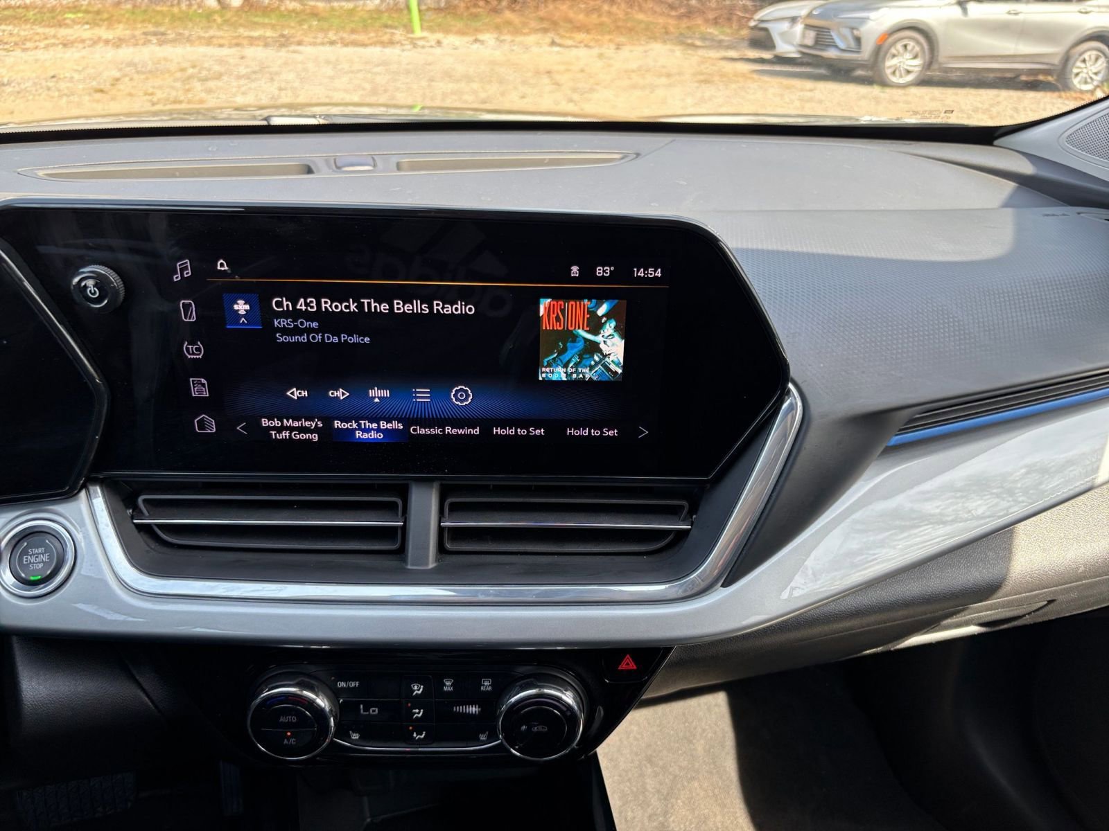 Thumbnail: 2025 Chevrolet Trax - 21