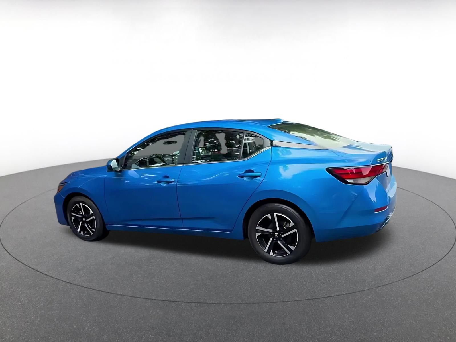 Thumbnail: 2025 Nissan Sentra - 8
