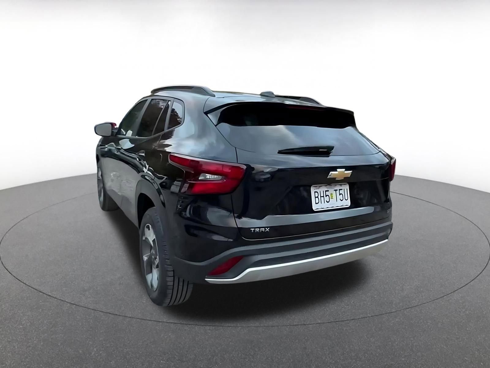 Thumbnail: 2025 Chevrolet Trax - 11