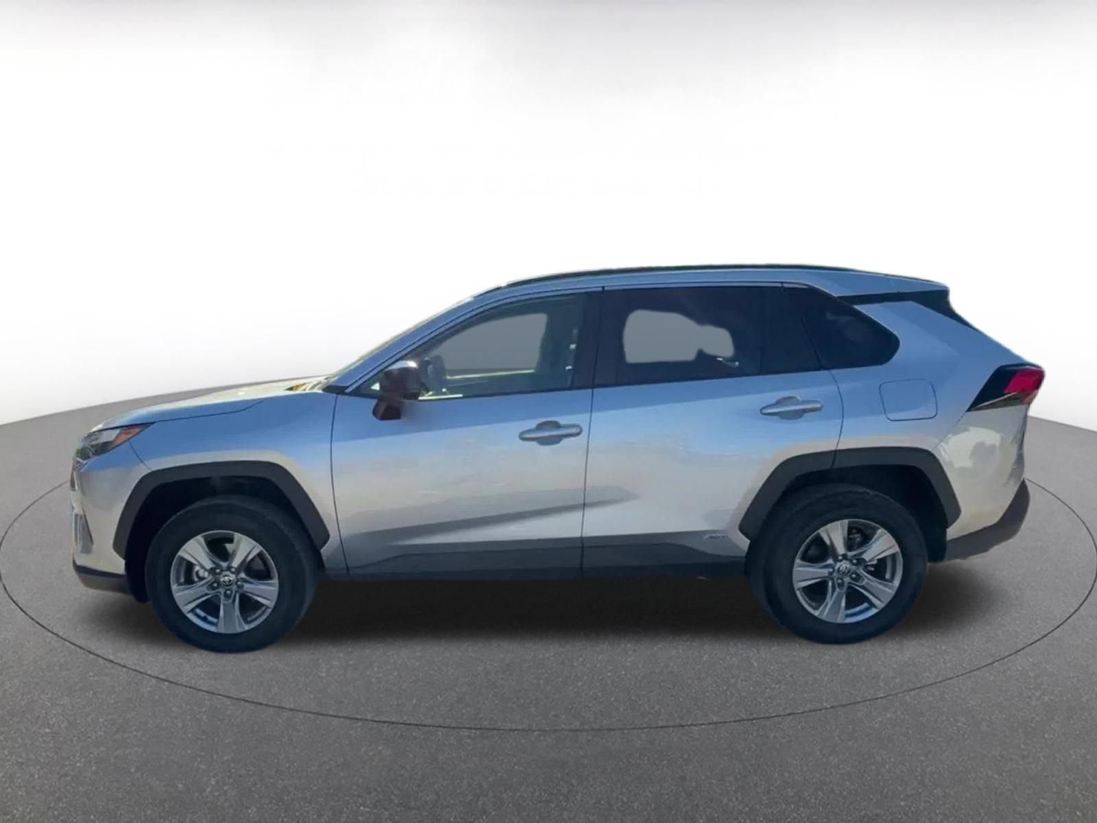 Thumbnail: 2025 Toyota RAV4 - 9