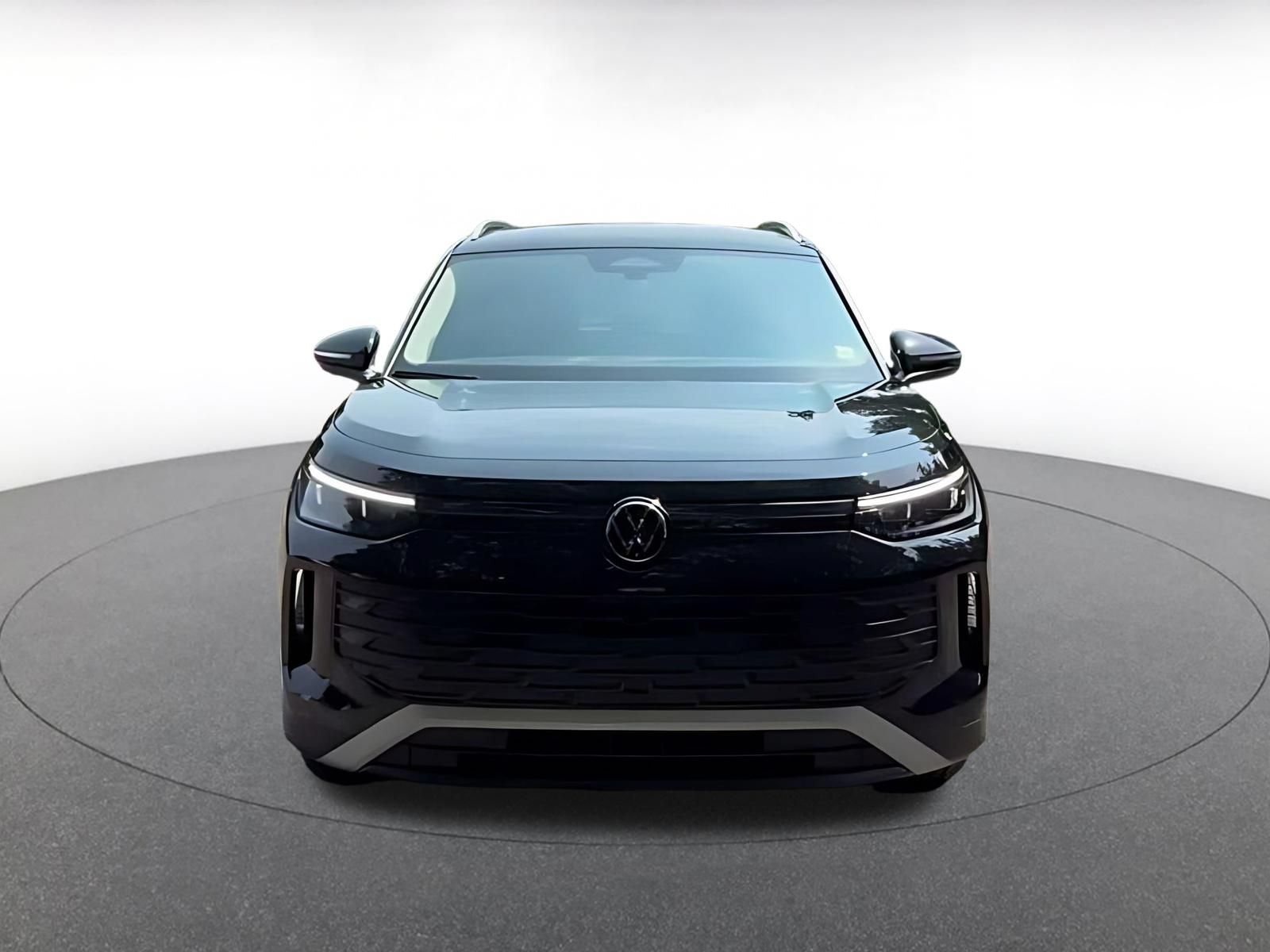 Thumbnail: 2026 Volkswagen Tiguan - 4