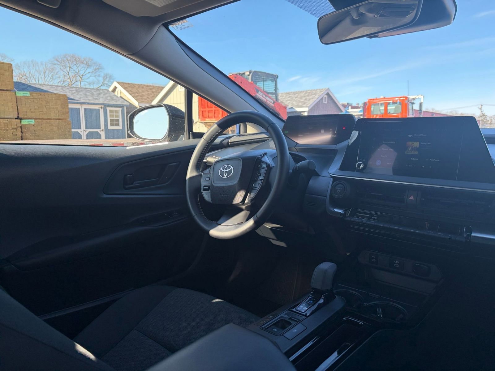 Thumbnail: 2025 Toyota Prius - 32