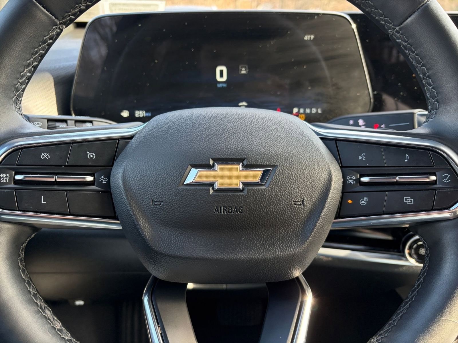 Thumbnail: 2025 Chevrolet Equinox - 27