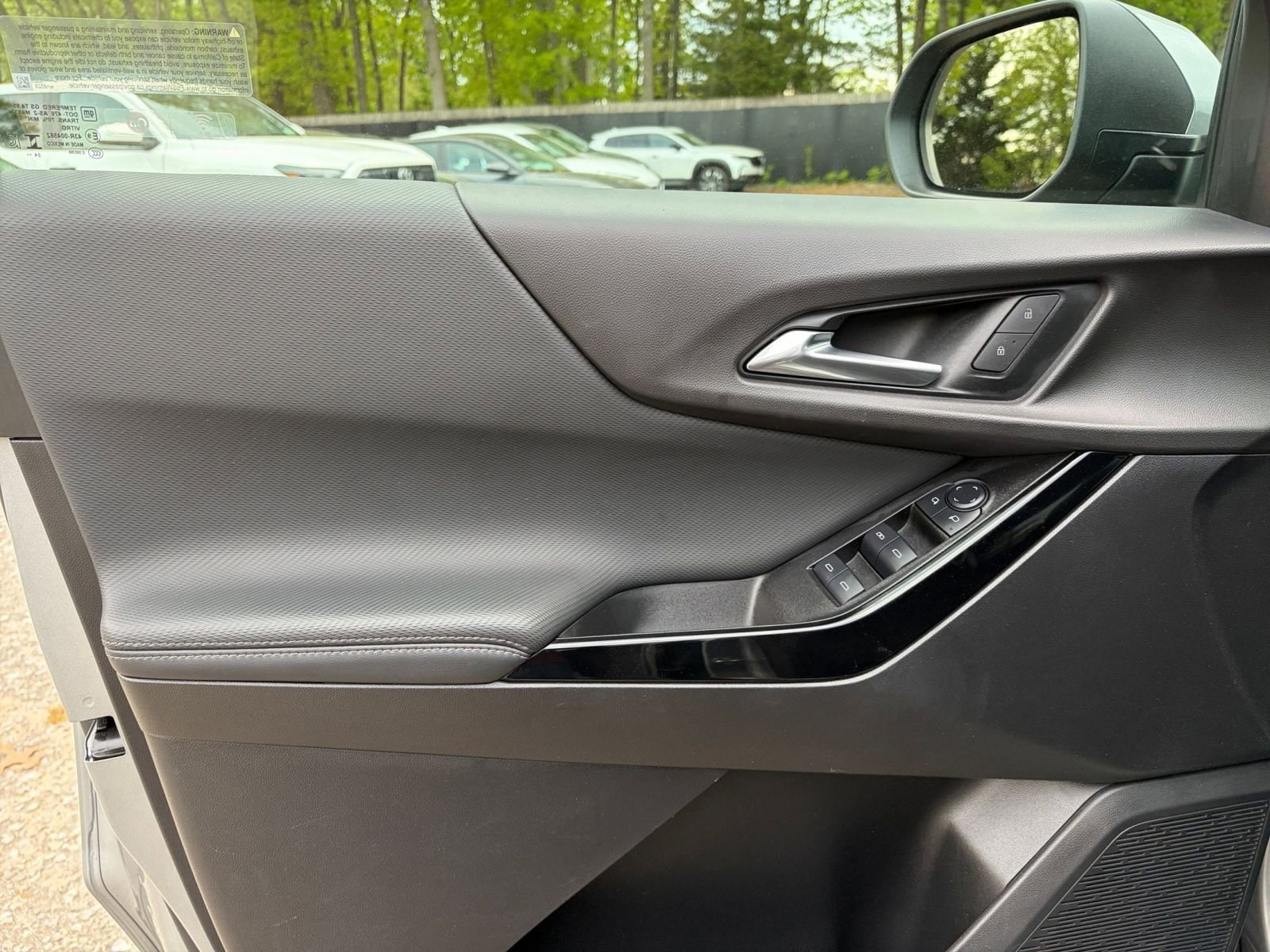 Thumbnail: 2025 Chevrolet Equinox - 18