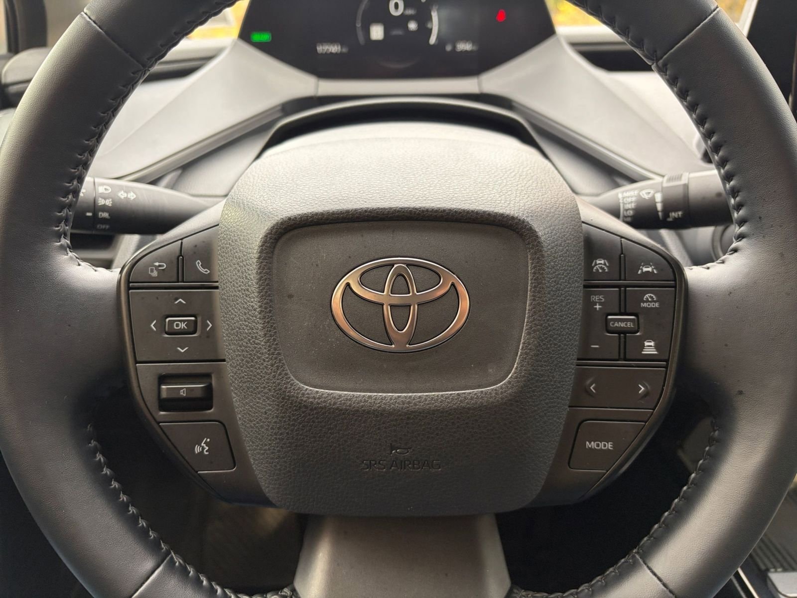 Thumbnail: 2025 Toyota Prius - 25