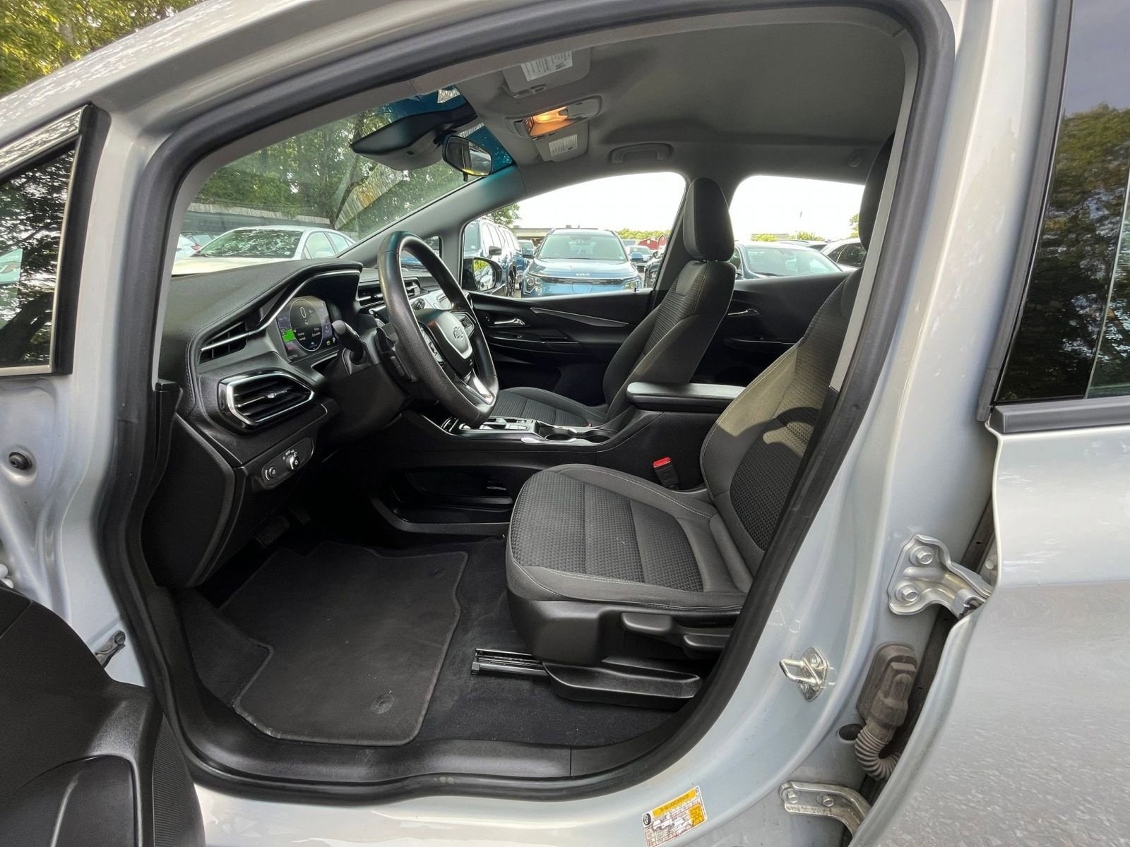 Thumbnail: 2023 Chevrolet Bolt EV - 29