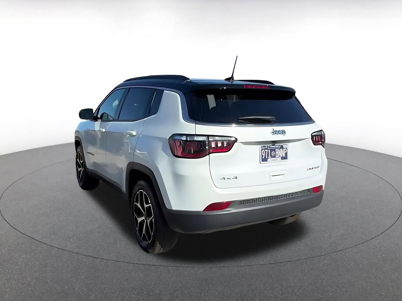 Thumbnail: 2025 Jeep Compass - 11
