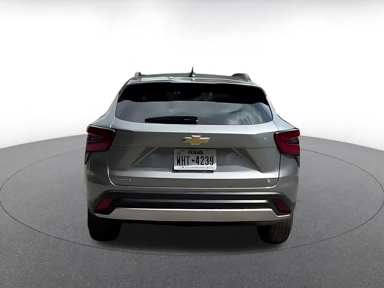 Thumbnail: 2025 Chevrolet Trax - 6