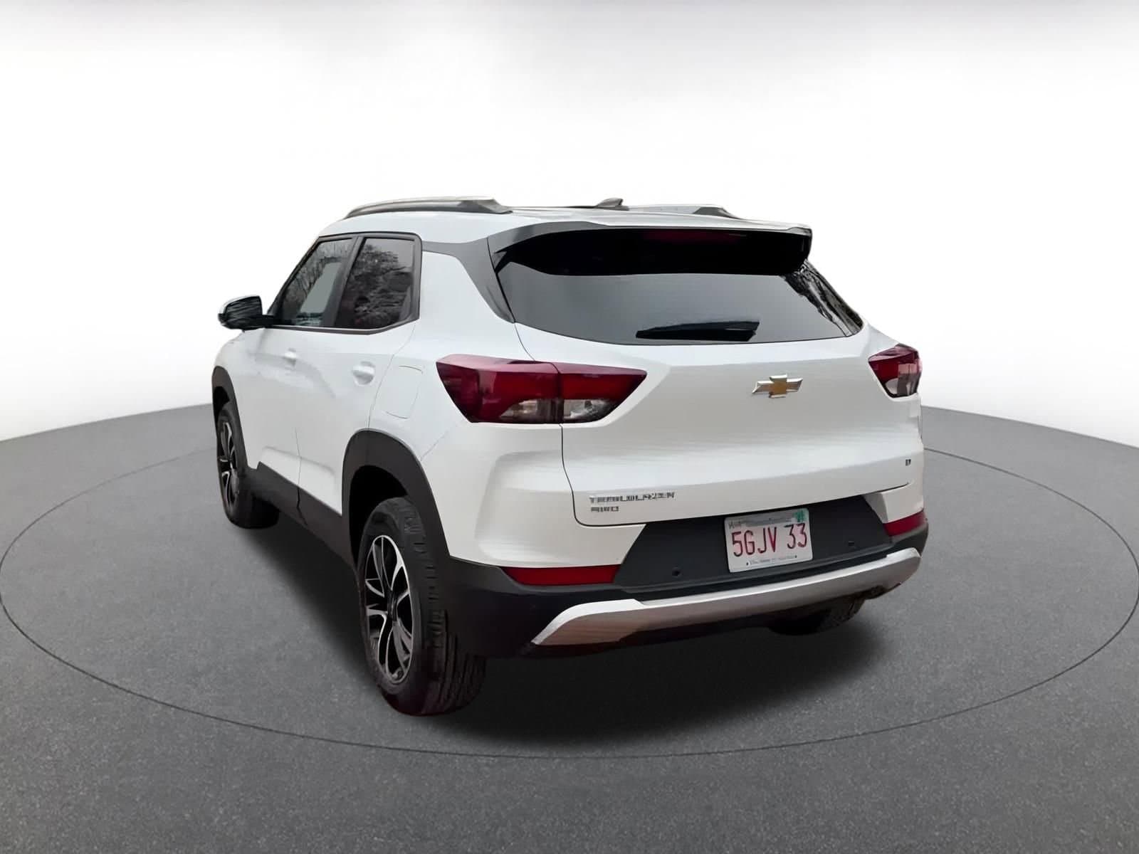 Thumbnail: 2025 Chevrolet TrailBlazer - 11