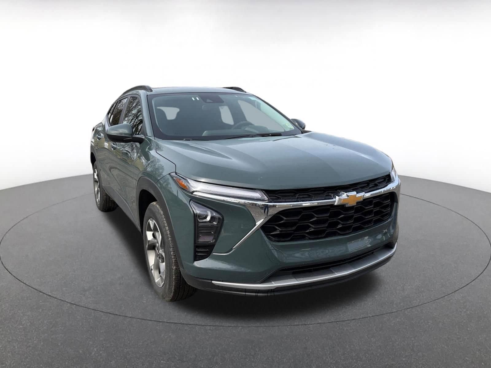 Thumbnail: 2025 Chevrolet Trax - 1