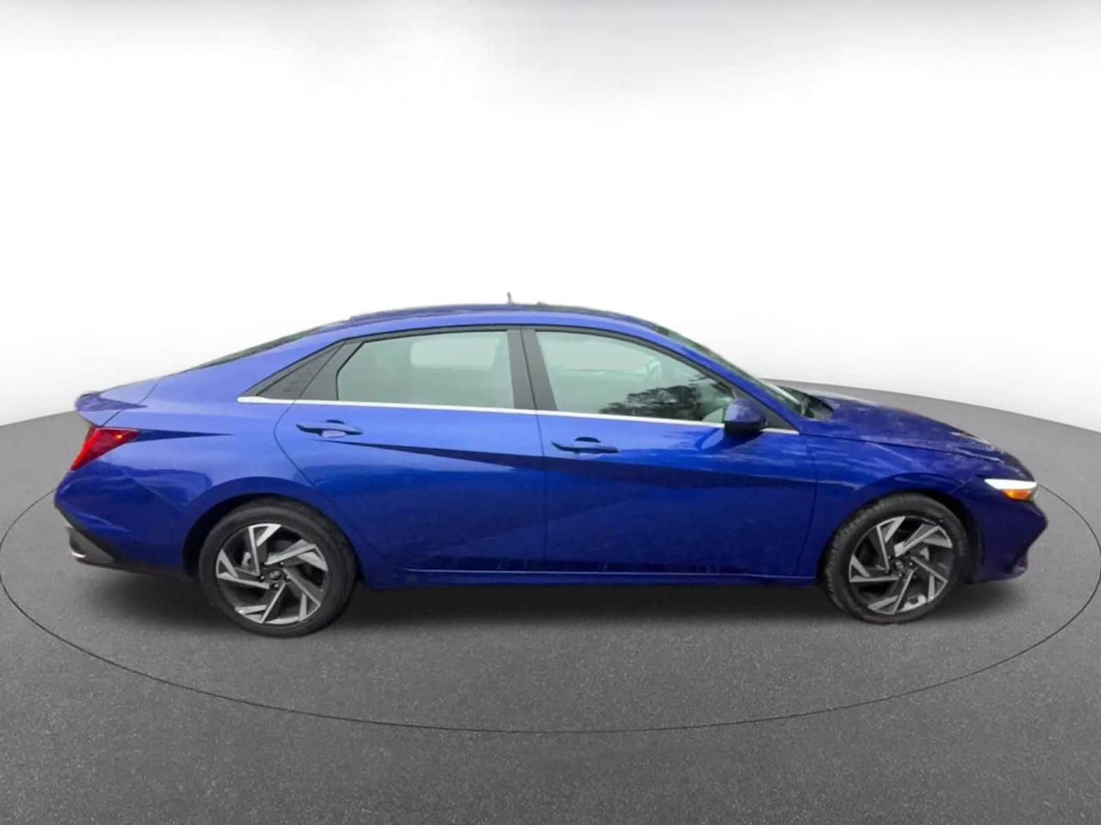 Thumbnail: 2025 Hyundai Elantra - 16