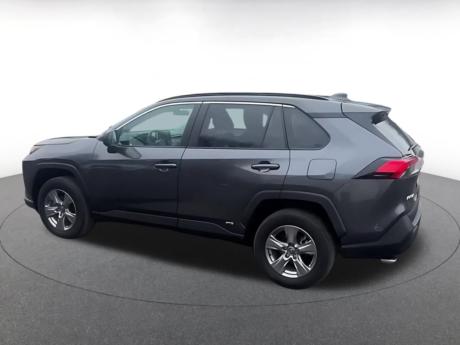 Thumbnail: 2025 Toyota RAV4 - 10