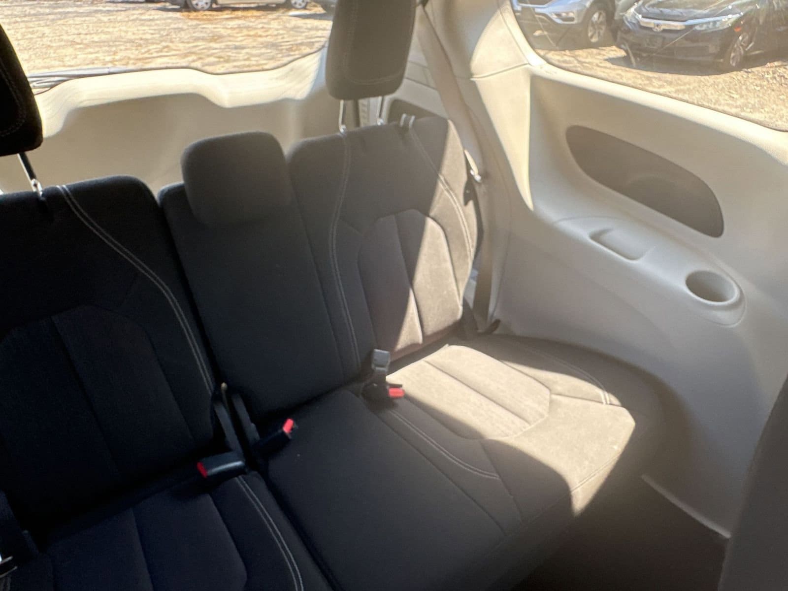 Thumbnail: 2024 Chrysler Voyager - 16