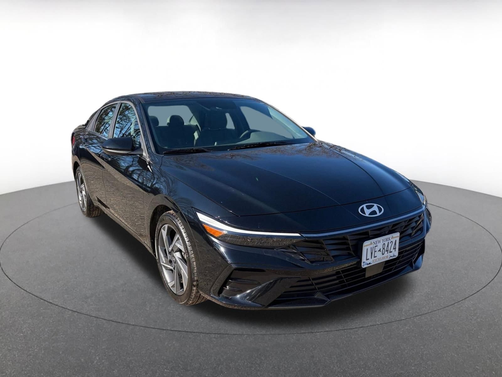 Thumbnail: 2025 Hyundai Elantra - 1