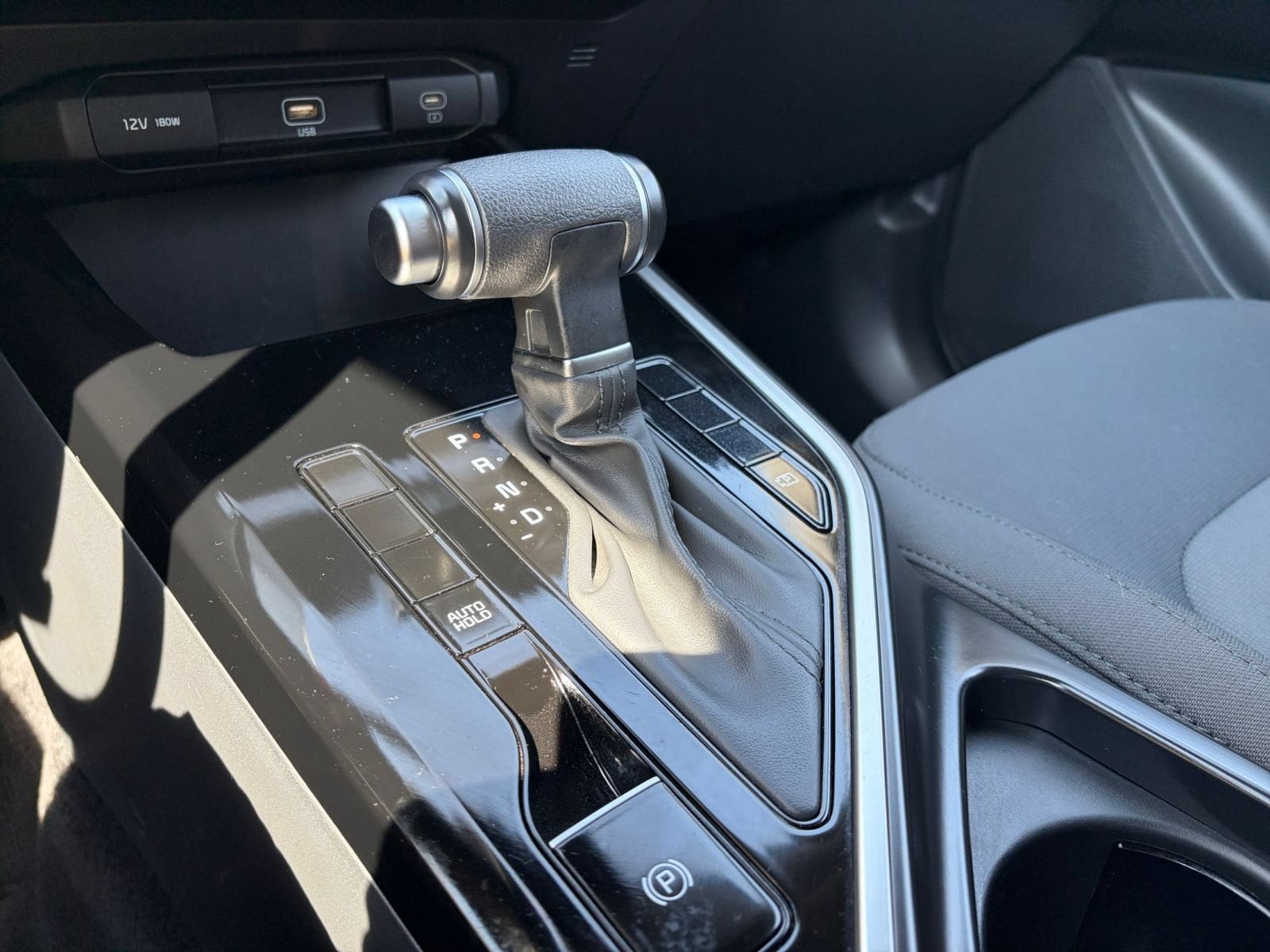 Thumbnail: 2026 Kia Niro - 34