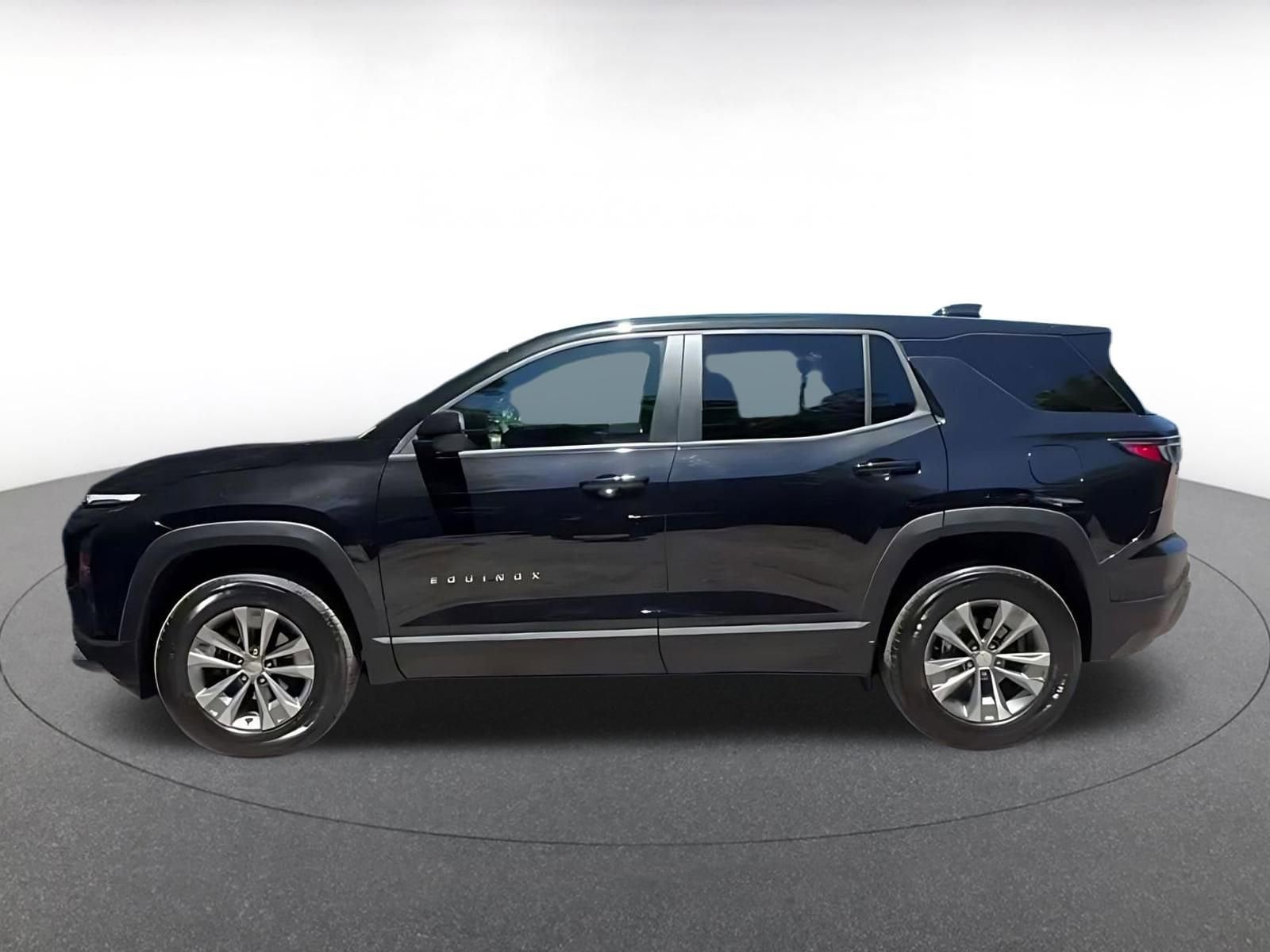 Thumbnail: 2025 Chevrolet Equinox - 10