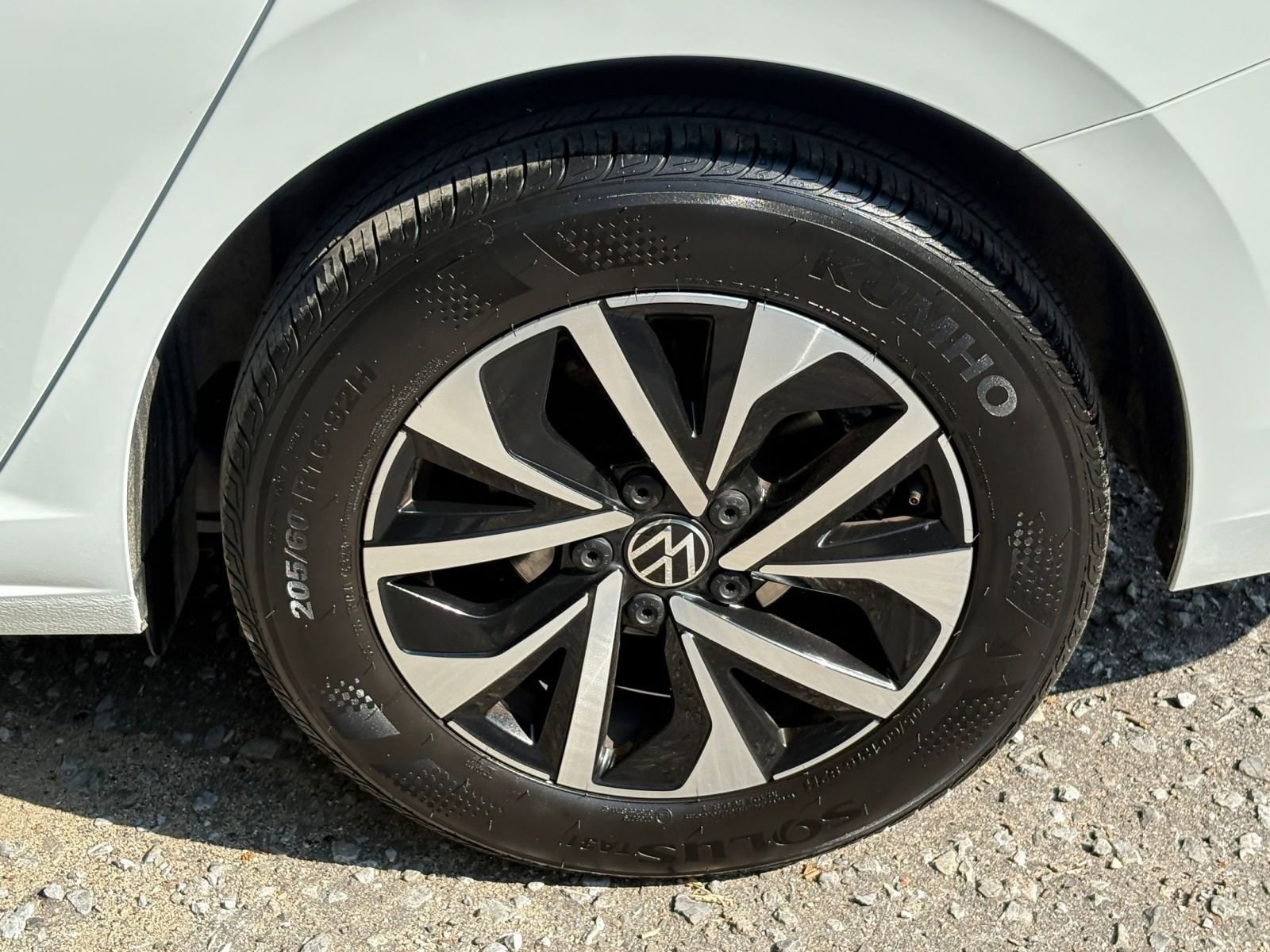 Thumbnail: 2024 Volkswagen Jetta - 28