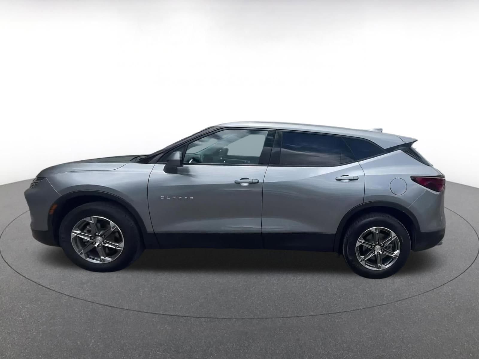 Thumbnail: 2023 Chevrolet Blazer - 8