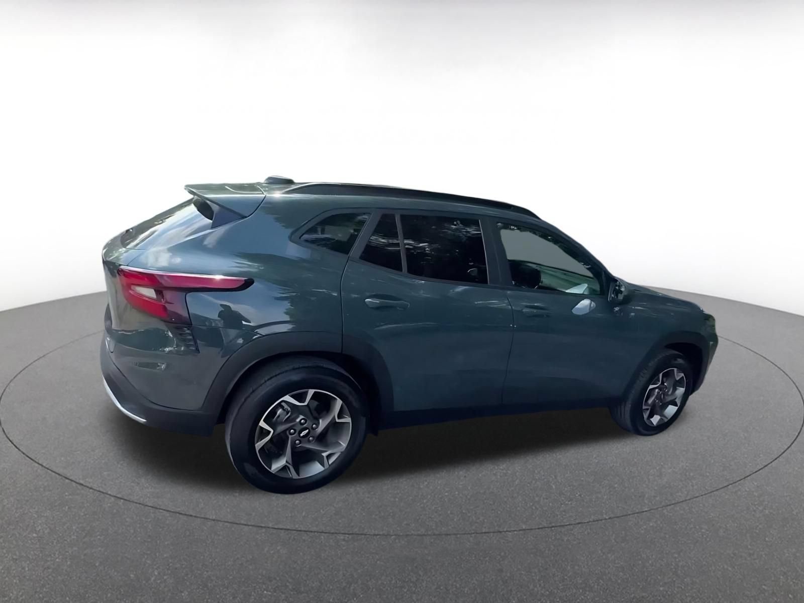 Thumbnail: 2025 Chevrolet Trax - 14