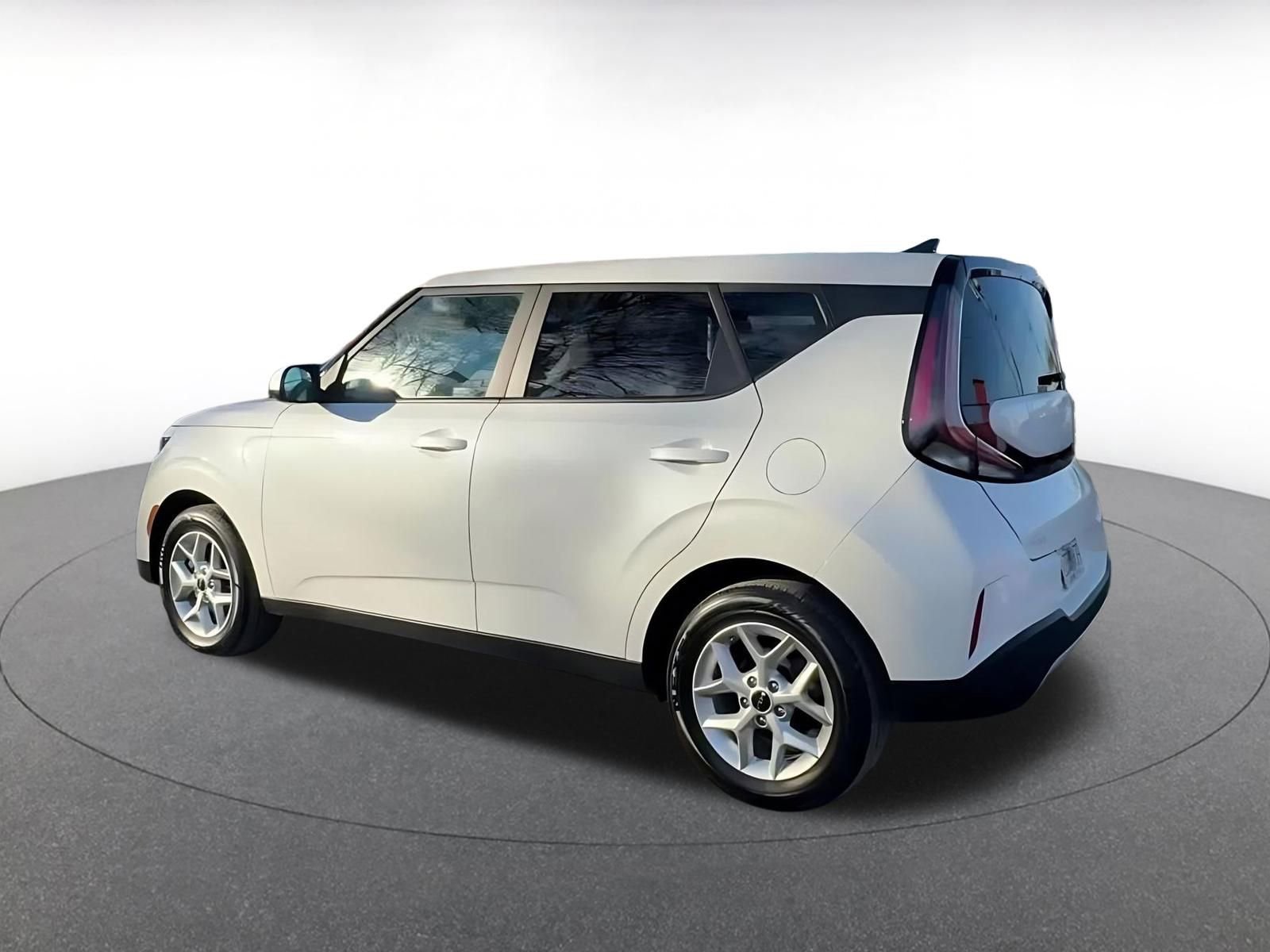 Thumbnail: 2025 Kia Soul - 10