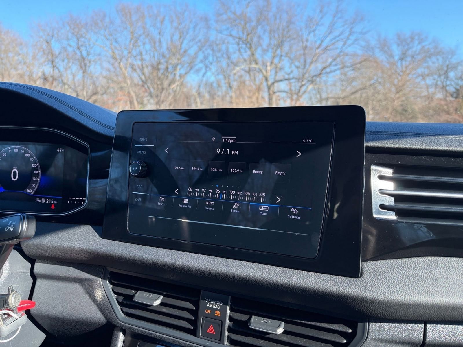 Thumbnail: 2025 Volkswagen Jetta - 21