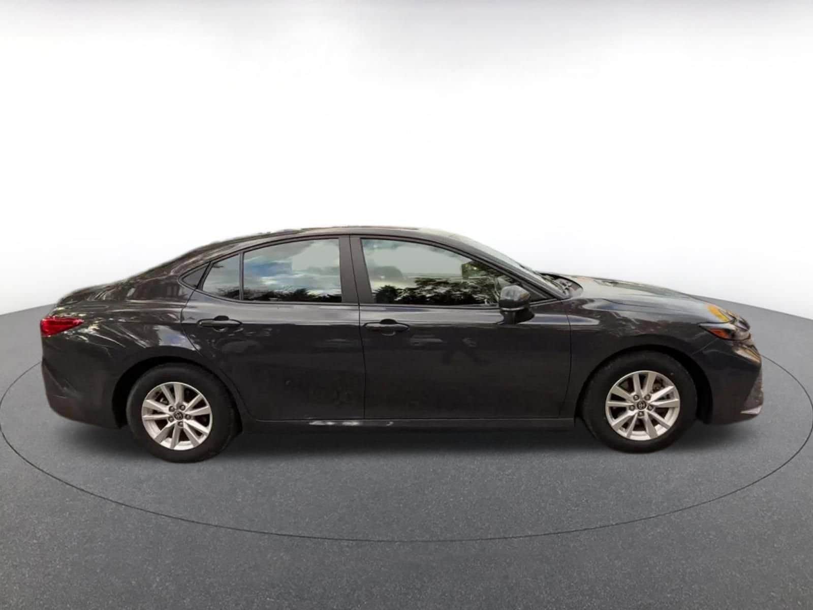 Thumbnail: 2025 Toyota Camry - 16