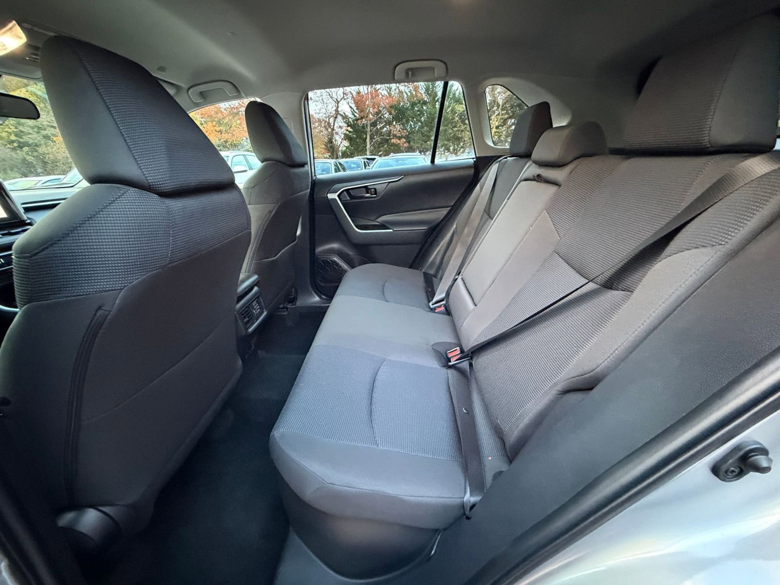 Thumbnail: 2025 Toyota RAV4 - 24