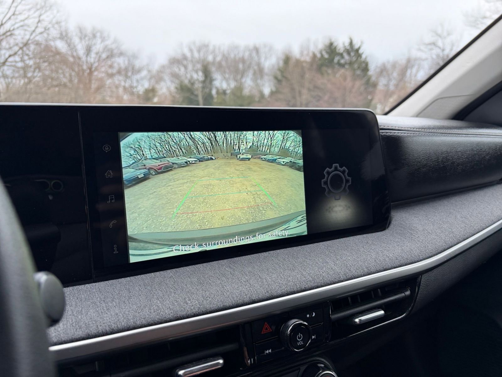 Thumbnail: 2025 Nissan Kicks - 22