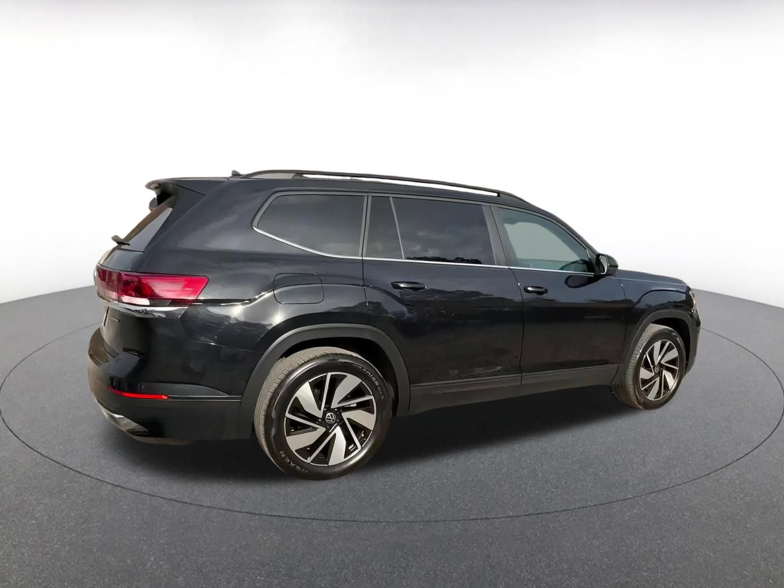 Thumbnail: 2025 Volkswagen Atlas - 15