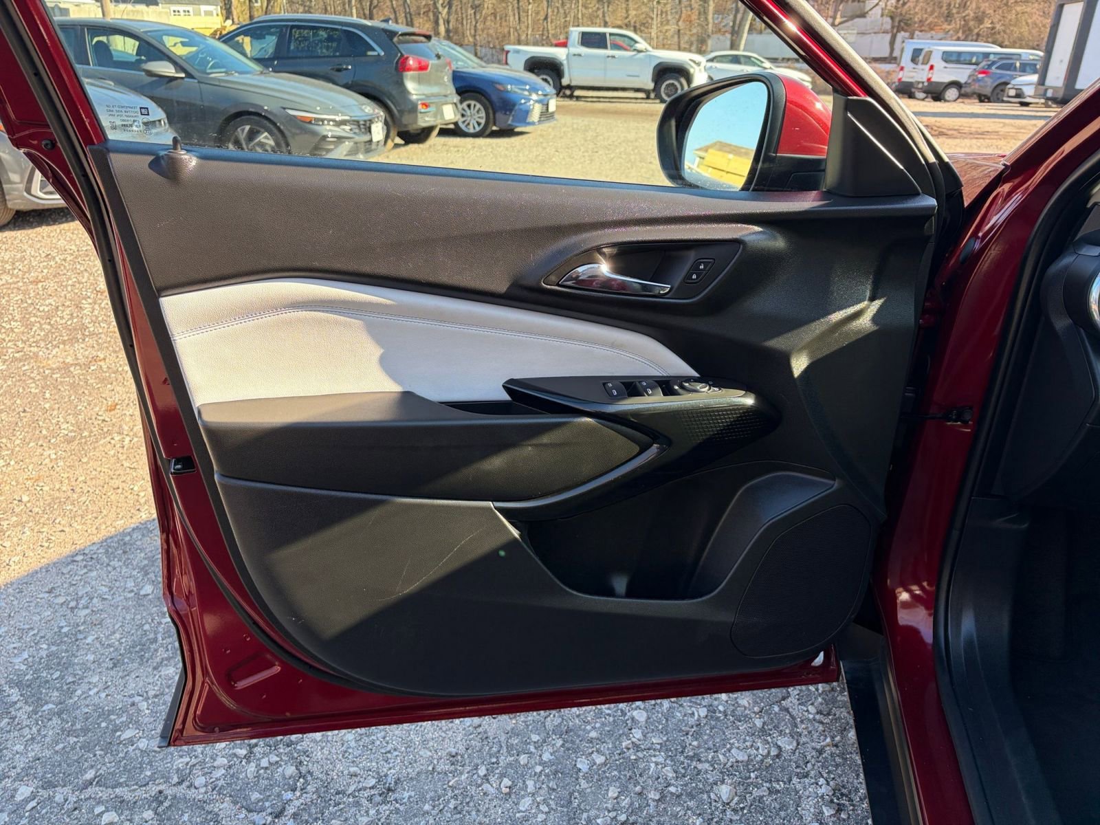 Thumbnail: 2025 Chevrolet Trax - 20