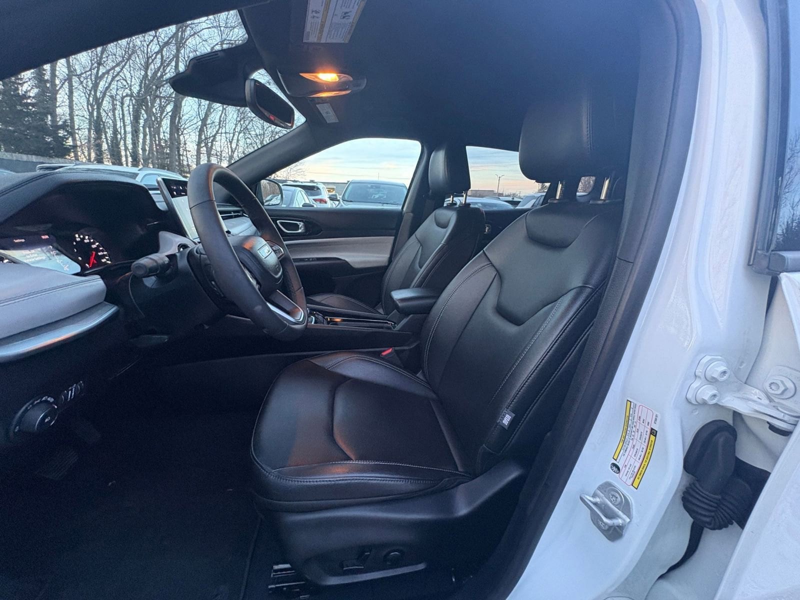 Thumbnail: 2025 Jeep Compass - 24