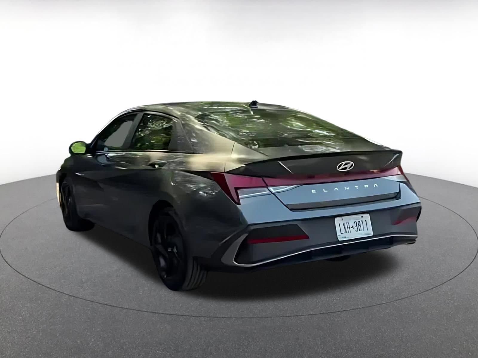 Thumbnail: 2026 Hyundai Elantra - 10