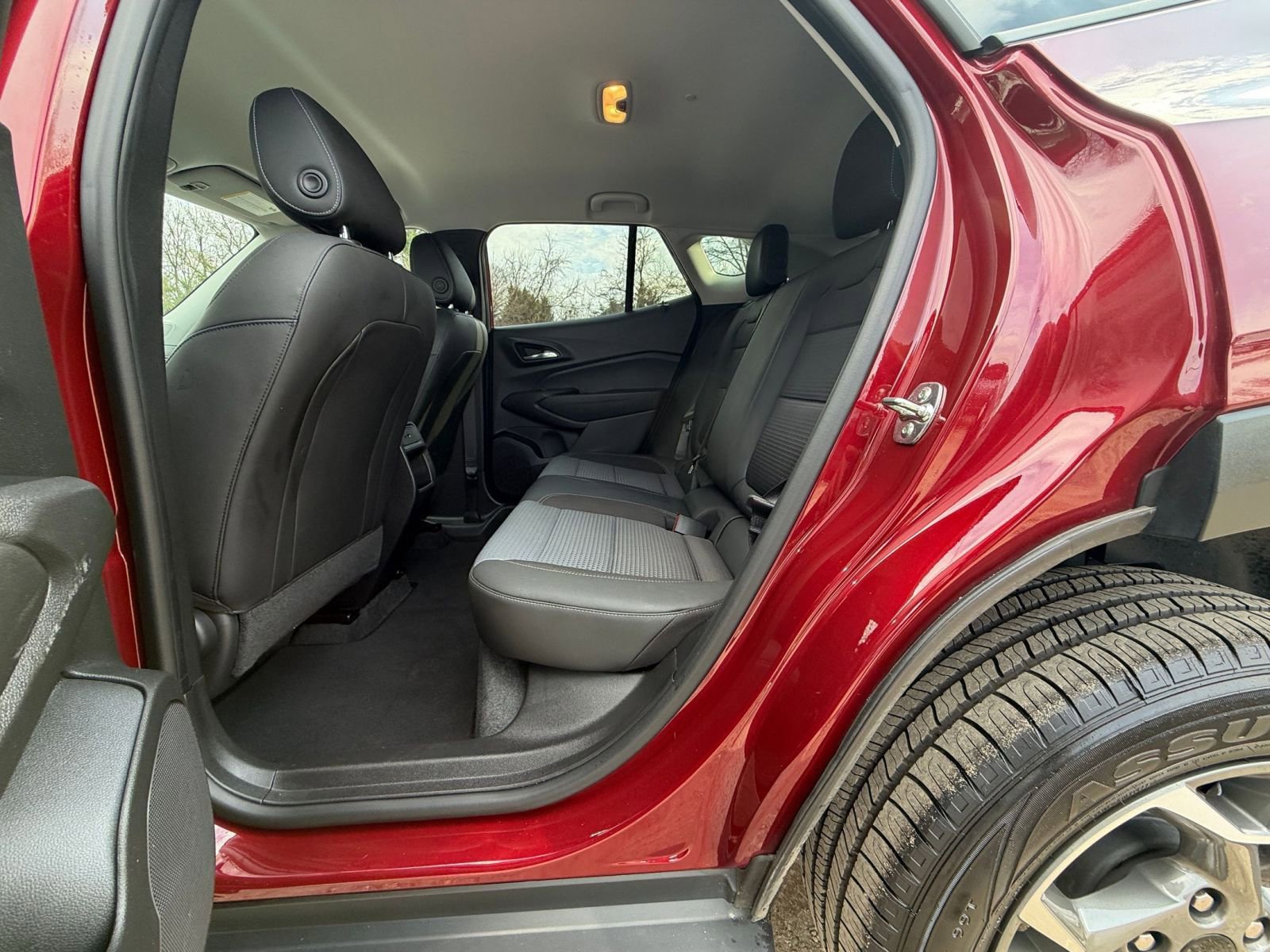 Thumbnail: 2025 Chevrolet Trax - 24