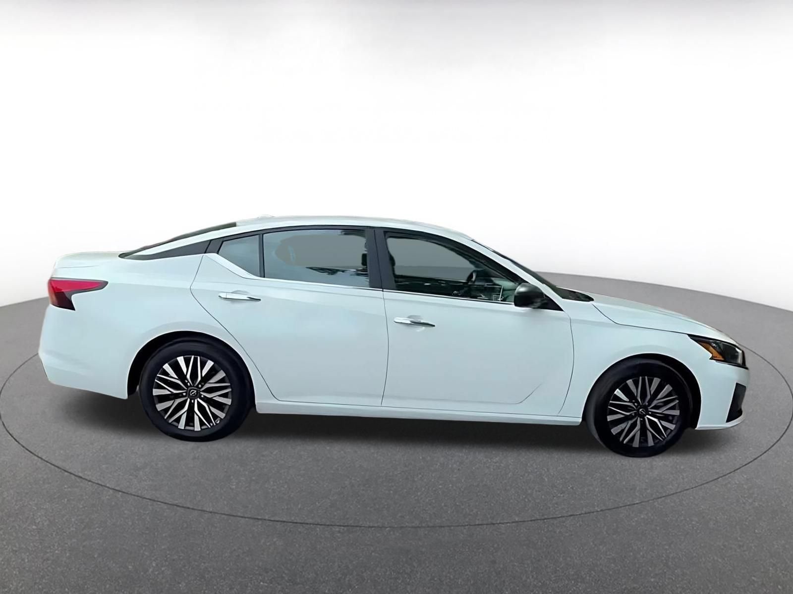 Thumbnail: 2025 Nissan Altima - 16
