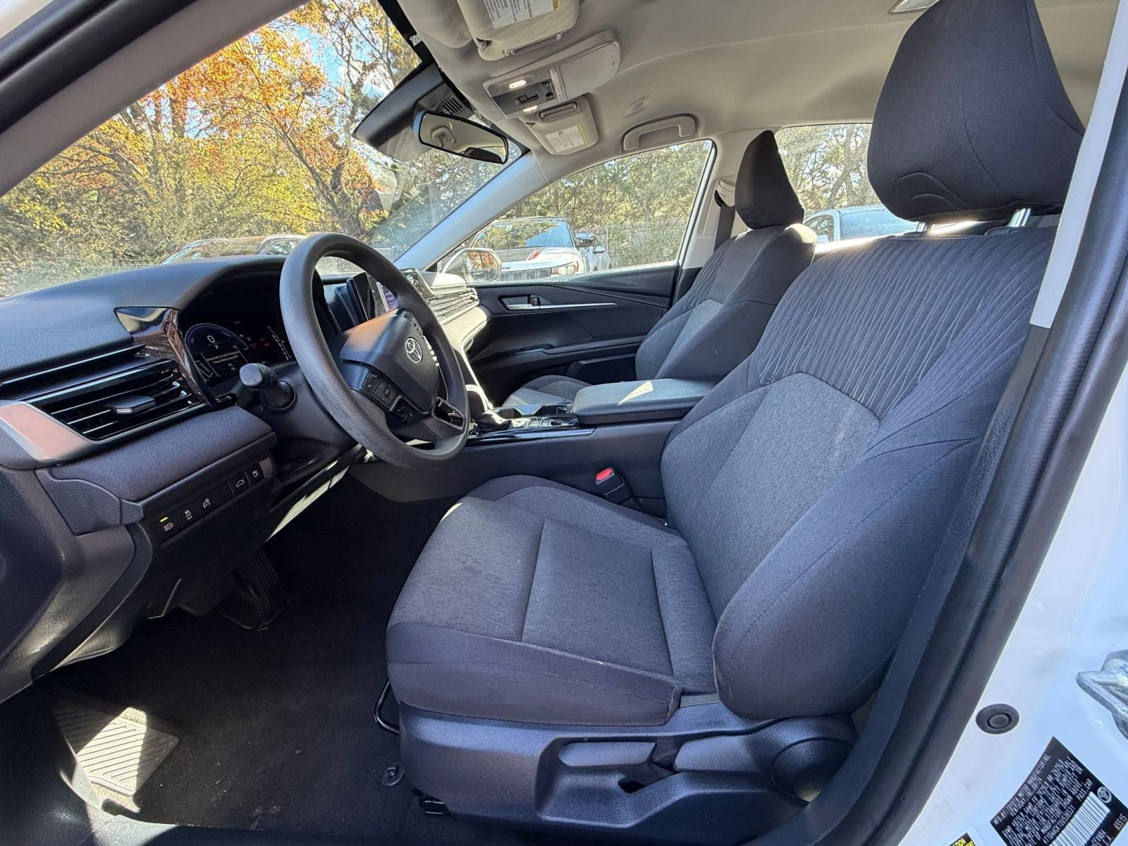 Thumbnail: 2025 Toyota Camry - 25