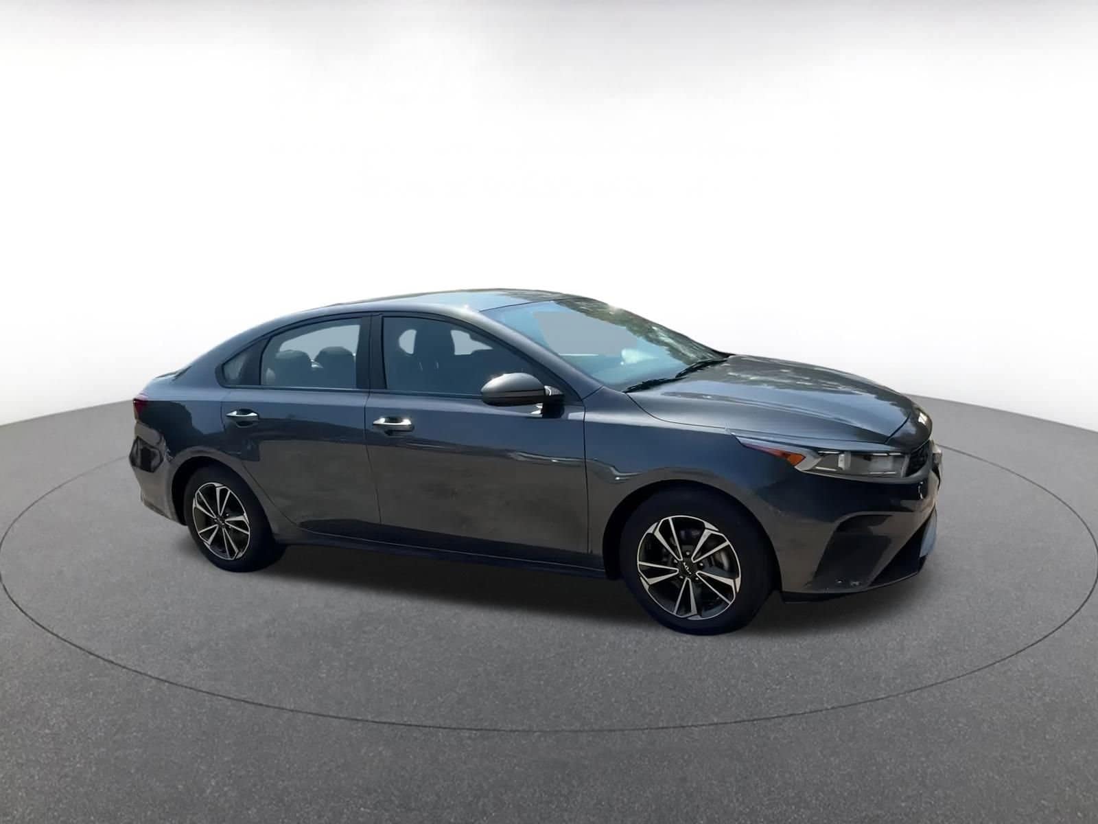Thumbnail: 2023 Kia Forte - 2
