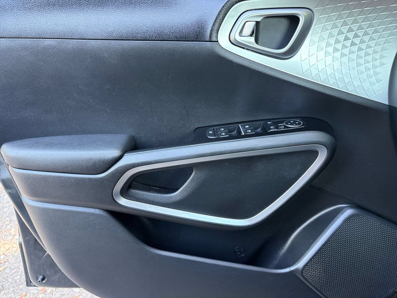 Thumbnail: 2025 Kia Soul - 18